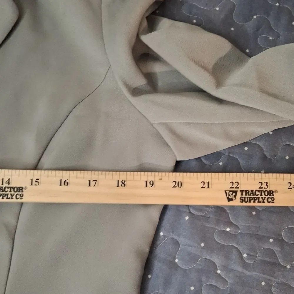 Metrostyle Women's Classic Gray Suit Jacket size 12 tall